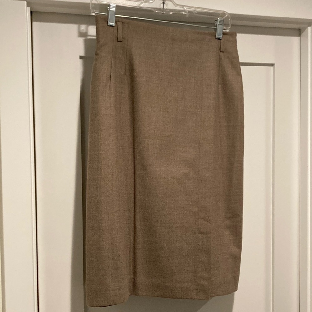 Vintage women’s pencil skirt